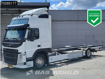 Konteineru vedējs/ Kravas automašīna ar noņemamā virsbūve VOLVO FM 370