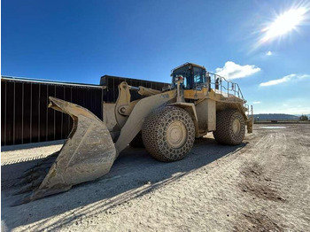 Riteņu iekrāvējs KOMATSU WA600