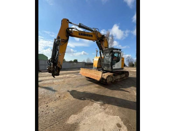 Kāpurķēžu ekskavators LIEBHERR R 926