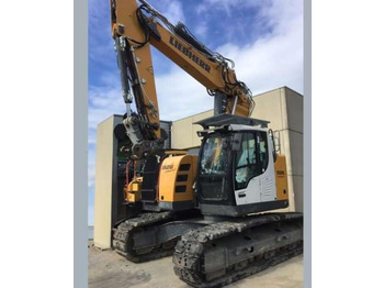 Kāpurķēžu ekskavators LIEBHERR R 926