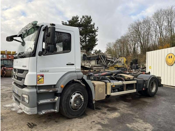 Pacēlājs ar āķi Mercedes AXOR 1833: foto 3