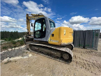 Kāpurķēžu ekskavators New Holland E145: foto 3