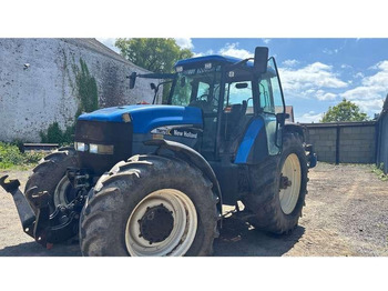 Traktors NEW HOLLAND TM