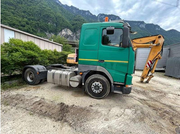 Vilcējs Volvo FH12-420 4X2: foto 3