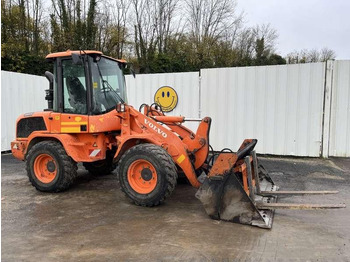 Riteņu iekrāvējs VOLVO L30G