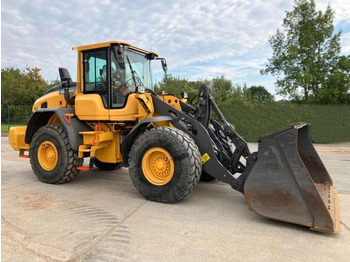 Riteņu iekrāvējs VOLVO L90H
