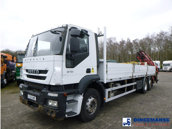 Kravas auto ar manipulatoru IVECO