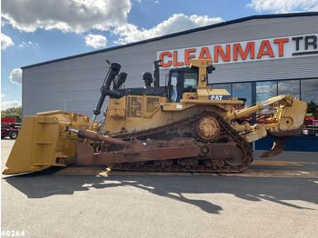 Buldozers CATERPILLAR