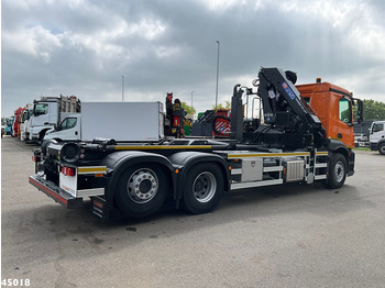 Jaunā Pacēlājs ar āķi, Kravas auto ar manipulatoru Mercedes-Benz Actros 2543 HMF 23 Tonmeter laadkraan: foto 5