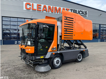 Ielu tīrīšanas mašīna RAVO