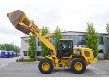 Riteņu iekrāvējs CATERPILLAR 930M