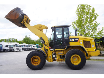 Riteņu iekrāvējs CATERPILLAR 930M