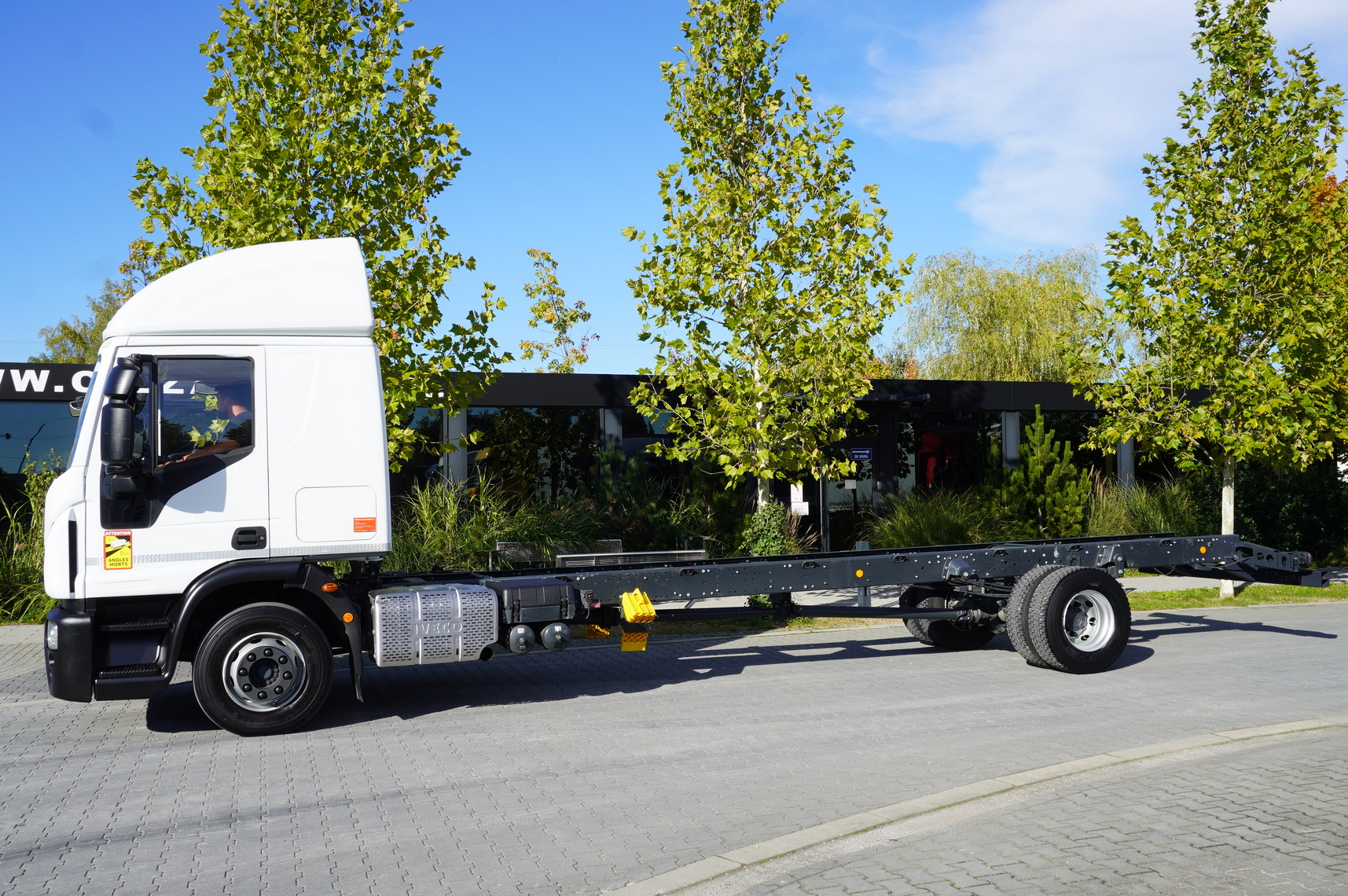 IVECO Eurocargo 140e19 4×2 E6 Glob / ADR / frame 8,1m līzingu IVECO Eurocargo 140e19 4×2 E6 Glob / ADR / frame 8,1m: foto 2 IVECO Eurocargo 140e19 4×2 E6 Glob / ADR / frame 8,1m līzingu IVECO Eurocargo 140e19 4×2 E6 Glob / ADR / frame 8,1m: foto 2