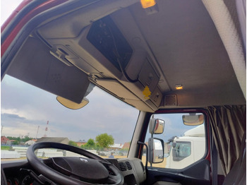 Kravas automašīna ar tentu RENAULT Midlum 300 / Curtain 18 EPAL / Sleeping cab: foto 5
