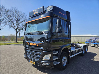 Pacēlājs ar āķi DAF CF 460