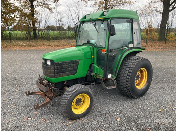 Traktors JOHN DEERE 2000 Series