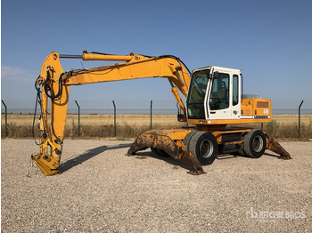 Riteņu ekskavators LIEBHERR A 902