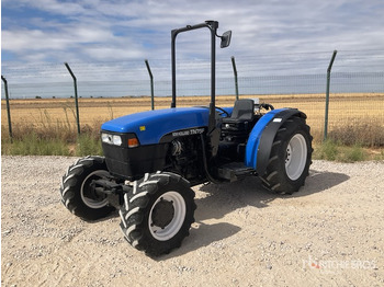 Traktors NEW HOLLAND TM
