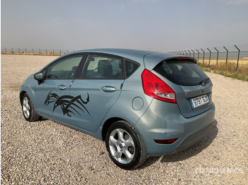 Vieglā automašīna FORD