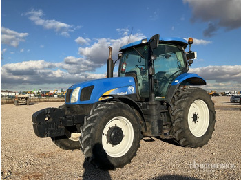 Traktors NEW HOLLAND T6070