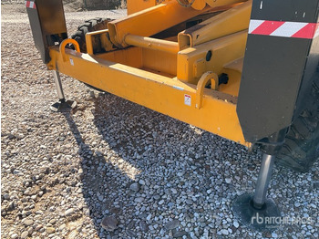 Šķērveida pacēlājs 2011 Haulotte H12SX Scissor Lift: foto 4