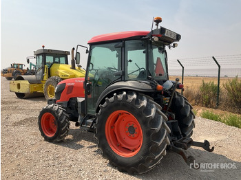 Traktors KUBOTA