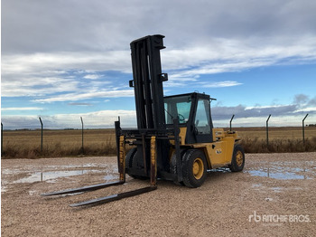 Autokrāvējs CATERPILLAR