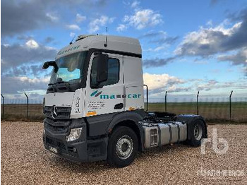 Vilcējs MERCEDES-BENZ Actros 1845