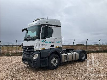 Vilcējs MERCEDES-BENZ Actros 1845
