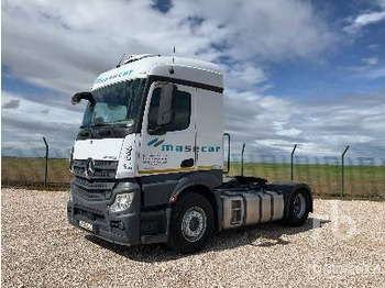 Vilcējs MERCEDES-BENZ Actros 1845