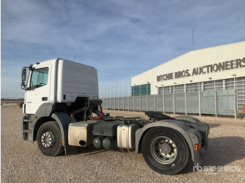 Vilcējs 2008 Mercedes Benz Axor 1843LS 4x2 S/A Day Cab Truck Tractor: foto 3