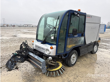 Ielu tīrīšanas mašīna MATHIEU