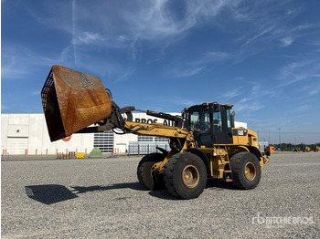 Riteņu iekrāvējs CATERPILLAR 930H