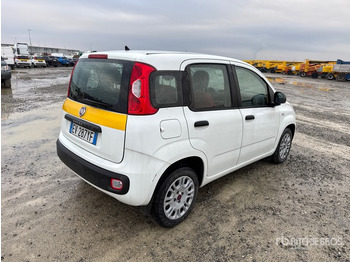 Vieglā automašīna 2014 Fiat Panda Automobile: foto 3