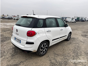 Vieglā automašīna 2017 Fiat 500L Automobile: foto 5