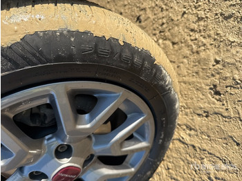 Vieglā automašīna 2018 Fiat Panda Automobile: foto 4