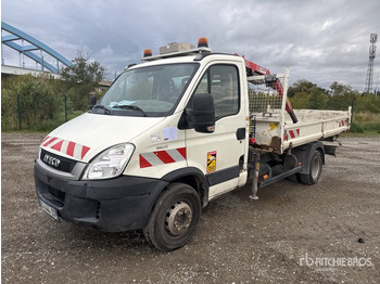 Kravas automašīna pašizgāzējs IVECO