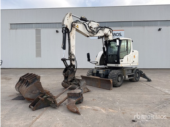 Riteņu ekskavators LIEBHERR A 914