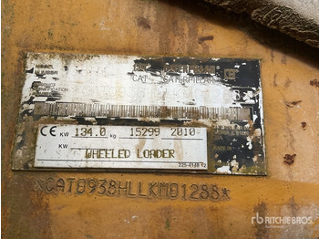 Riteņu iekrāvējs CATERPILLAR 938H
