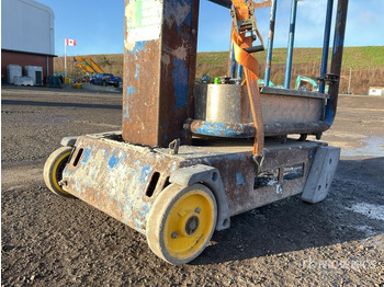 Torņa pacēlājs 2015 Power Tower Peco Vertical Mast Lift: foto 4 Torņa pacēlājs 2015 Power Tower Peco Vertical Mast Lift: foto 4