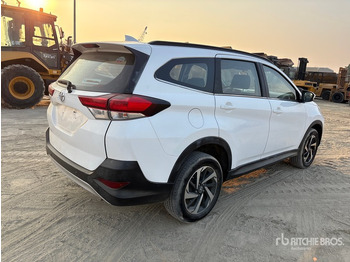 SUV 2019 Toyota Rush 2WD SUV: foto 3 SUV 2019 Toyota Rush 2WD SUV: foto 3