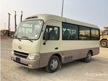 Autobuss HYUNDAI
