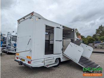 Zirgu kravas automašīna MAN TGL 12.250