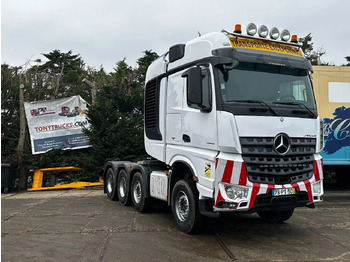 Vilcējs MERCEDES-BENZ Arocs