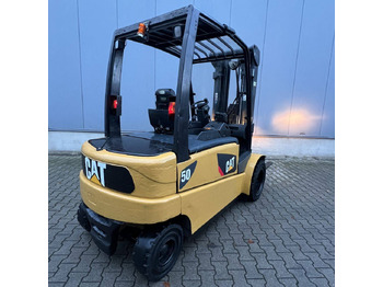 Elektroiekrāvējs Caterpillar EP50: foto 3
