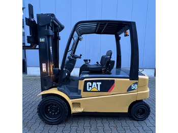 Elektroiekrāvējs Caterpillar EP50: foto 2