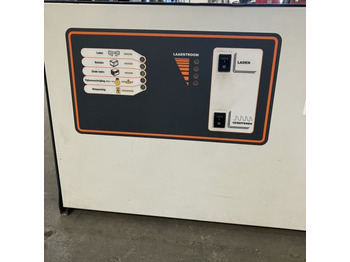Elektrosistēma - Iekraušanas tehnika HSCT 24V/80A WA: foto 3