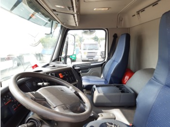 Interior photo 1: Autocisterna Volvo FMFH