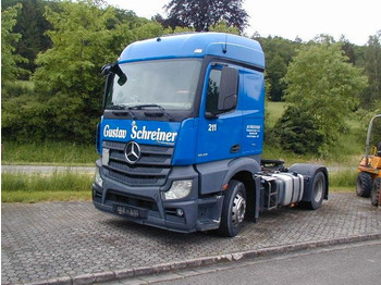 Vilcējs MERCEDES-BENZ Actros 1843