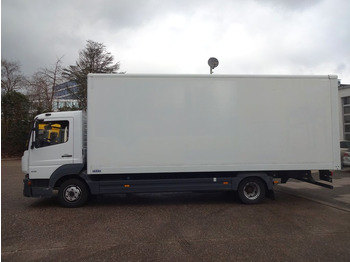 Mercedes-Benz Atego 818, Koffer mit Rolltor līzingu Mercedes-Benz Atego 818, Koffer mit Rolltor: foto 4